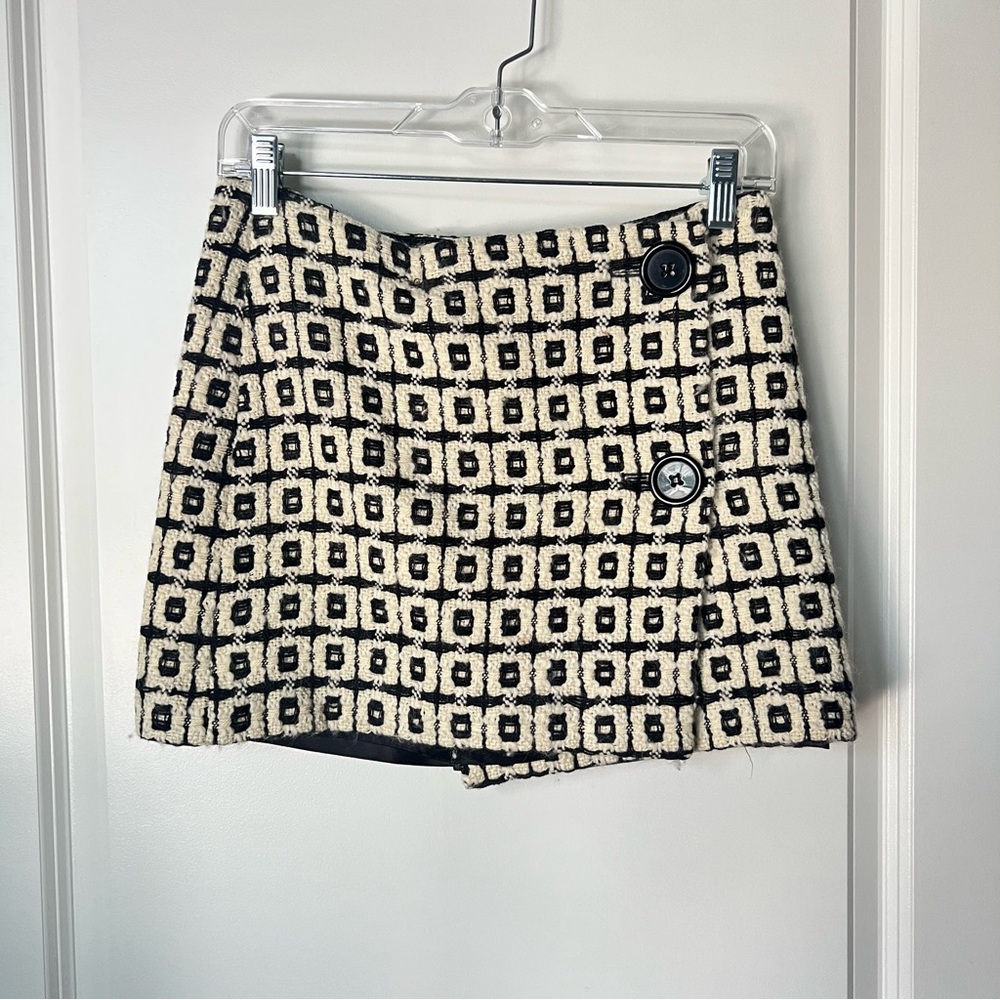 Vintage Milly 1960s Woven Black & Cream Patterned Mini Skirt